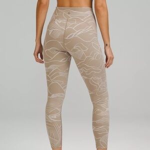 Lululemon InStill High-Rise Tight 24" | Size 10–12 | Asia Fit | Black